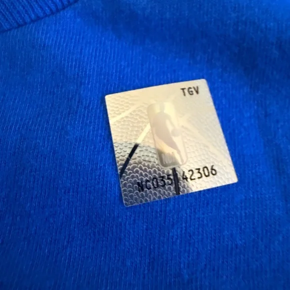 NBA Golden State Warriors Blue and Gold Tee - Picture 4 of 6